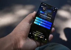 От интеграции с «Госуслугами» до заказа еды: какие функции есть в мессенджере MAX, судьба WhatsApp* и Telegram