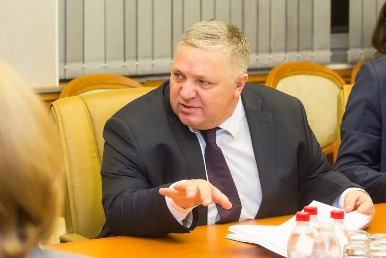 Правительство ХМАО. Ханты-Мансийск., бухтин генадий