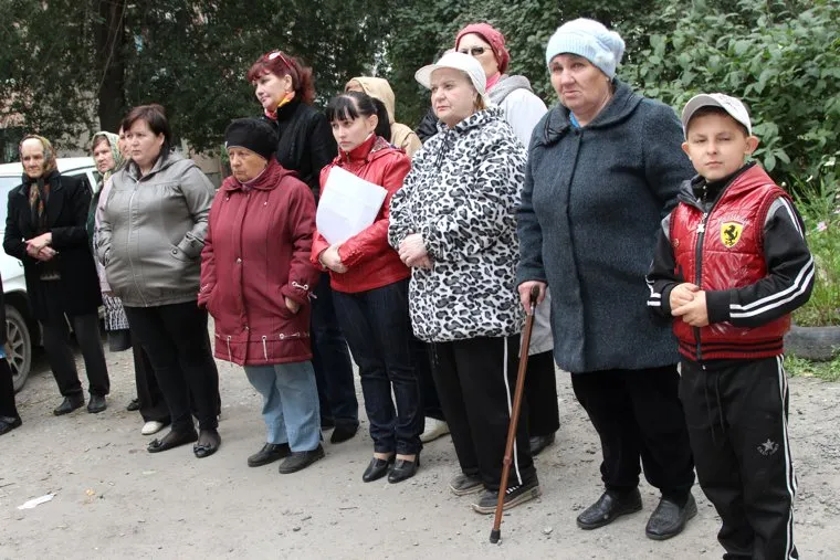 Аварийный дом
Курган, жильцы дома