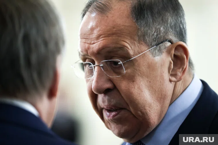 МИД ФРГ напросился на встречу с Лавровым 