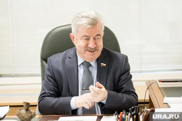 Депутат Госдумы Виктор Водолацкий считает, что референдумы в ЛНР и ДНР по вхождению в Россию могут пройти через год