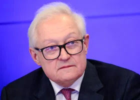 Рябков: политика НАТО может привести к прямому столкновению ядерных держав