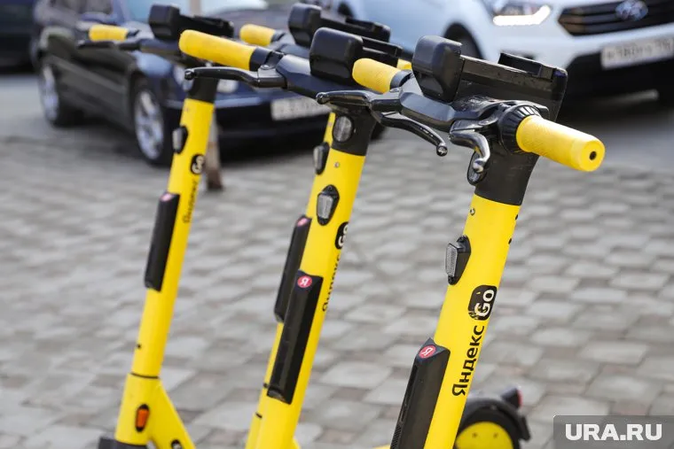 Самокатчикам грозит штраф до 100 тысяч рублей или блокировка аккаунта в сервисе аренды транспорта