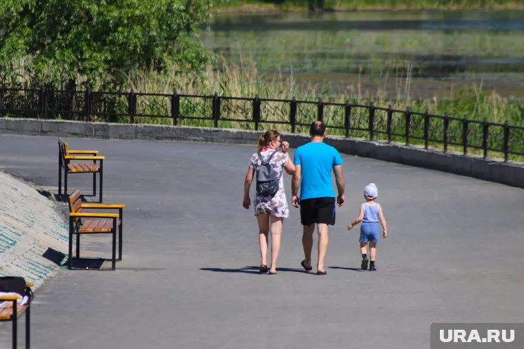 Выплаты на детей от 3 до 7 лет предложили поднять до регионального прожиточного минимума