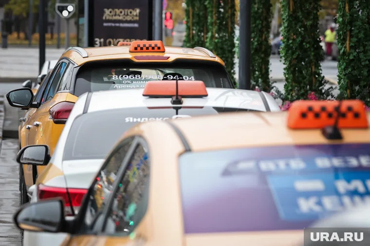 По мнению эксперта, безопасная перевозка детей должна быть обязательным условием для любого такси