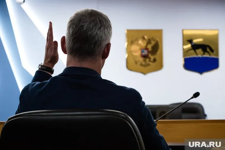 Депутаты Сургута рассмотрят заявление мэра о сложении полномочий