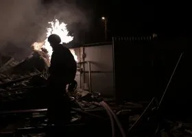 На крупном пожаре в Пермском крае мужчина спас 5 человек