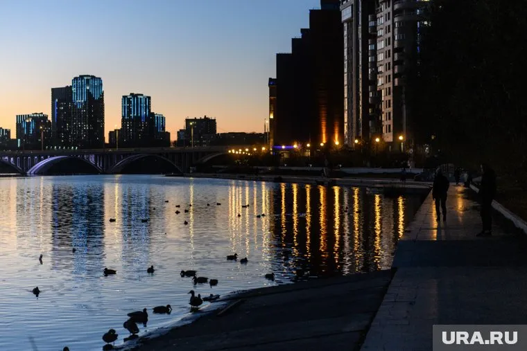 Из окон квартиры открывается вид на набережную (архивное фото)