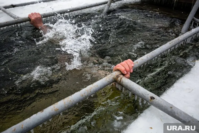 Лишь в 2022 году Владимир Путин отказался от традиционного ритуала, следуя рекомендациям РПЦ из-за Covid-19