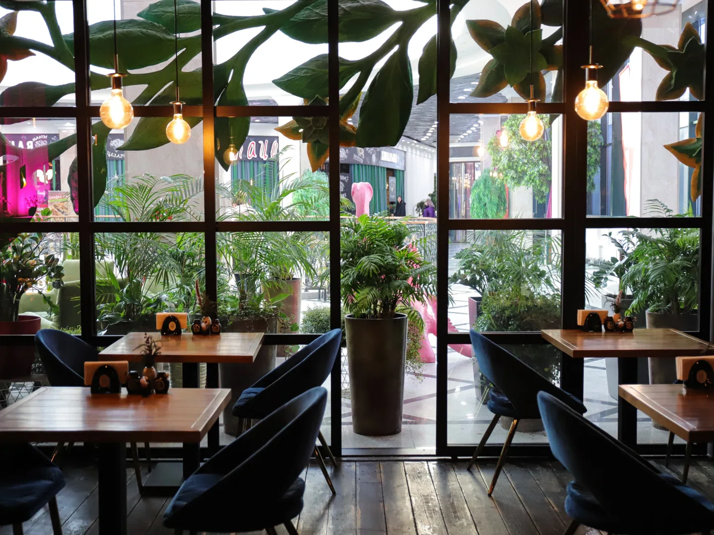 До 7,5 млн рублей: топ ресторанов в центре Челябинска, выставленных на продажу. Фото