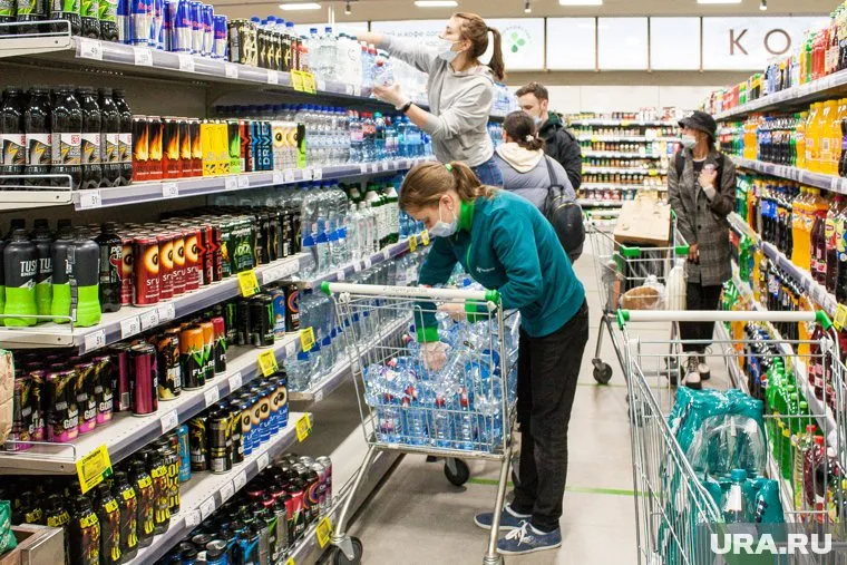 Годовая инфляция в России ускорится до 8,02%