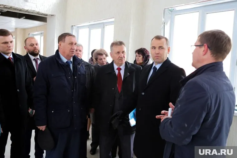 Губернатор Шумков рассказал о досрочном ремонте дорог в Кетовском округе и поручил его главе отремонтировать дворы в микрорайоне КГСХА