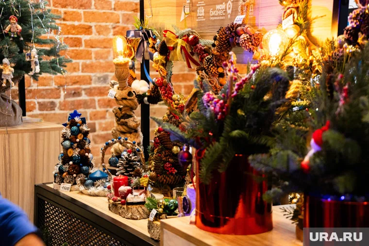 На ярмарках будут представлены праздничные товары и продукты к новогоднему столу 