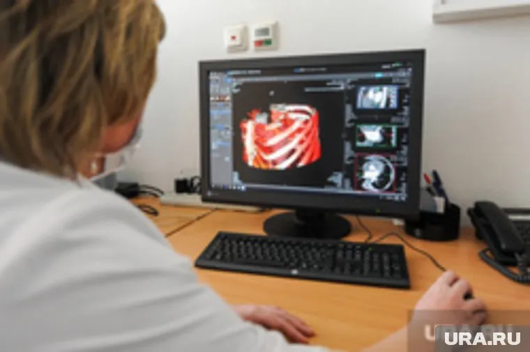 Медицинским работникам обещают выплаты до 348 тысяч рублей