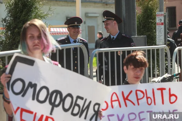 Полиция отказалась заводить дело на челябинца за оскорбление гея в соцсети «ВКонтакте»