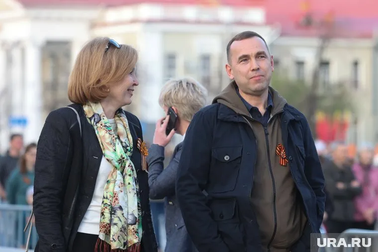 Губернатор Вадим Шумков лично вручил благодарственные письма десантникам (архивное фото)