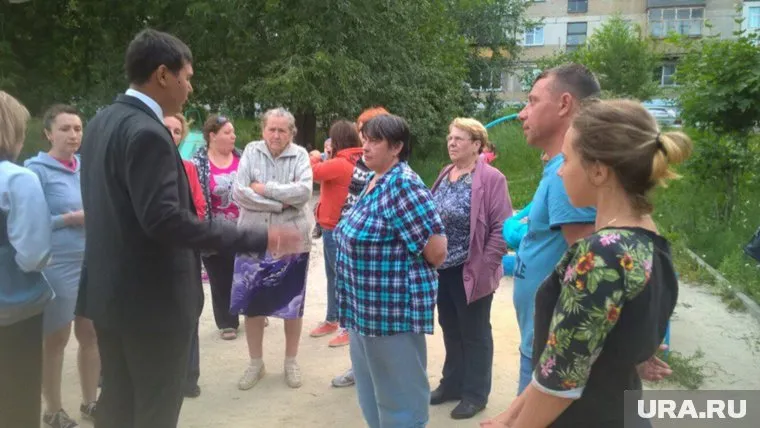 Жильцы соседних домов борются за детскую площадку