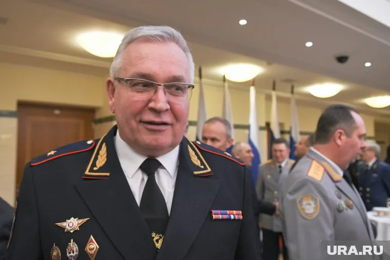 Александр Мешков работает удаленно