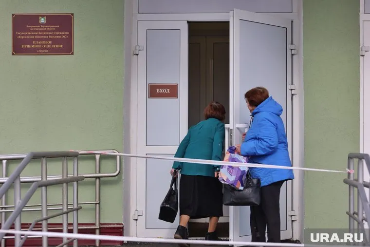 77-летняя ивдельчанка попала в больницу с серьезными травмами