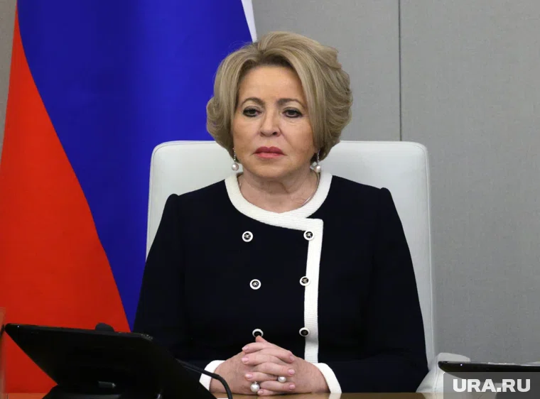 Председатель Совфеда Валентина Матвиенко наградила губернатора ХМАО и спикера окружной думы