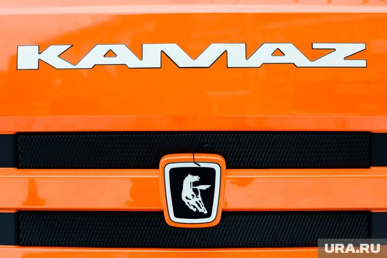 Водитель «Мерседеса» погиб после столкновения с «КамАЗом»