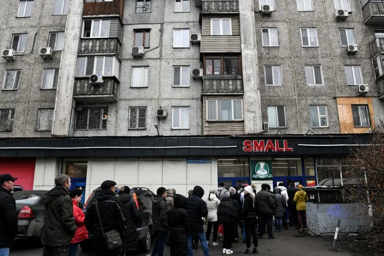 Обстановка в Алма-Ате после взятия города под контроль правительственными силами. Алма-Ата, Казахстан