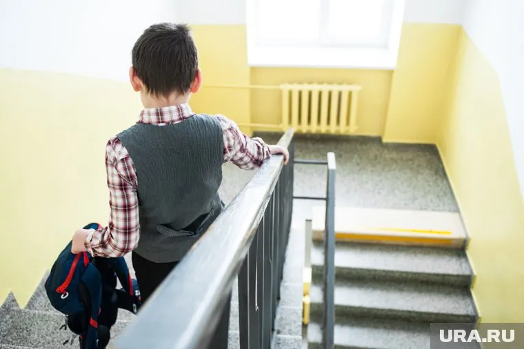 Нападки одноклассников довели мальчика до нервного срыва