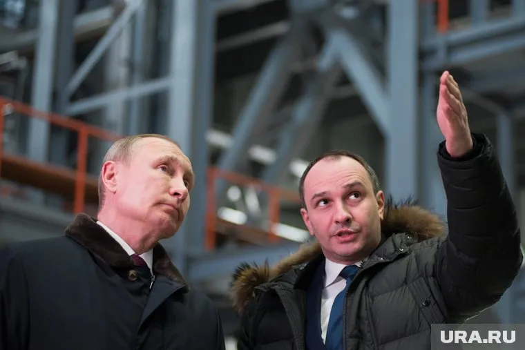 Владимир Путин и председатель правления ПАО «Интер РАО» Борис Ковальчук приняли участие в запуске объекта