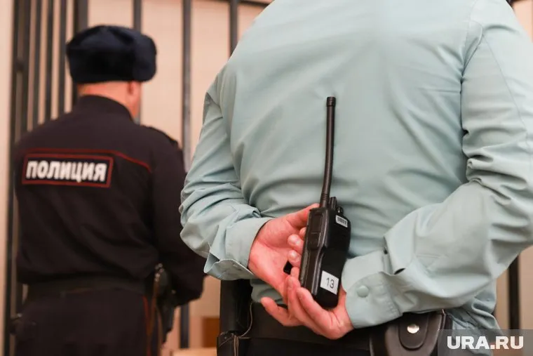 Суд избирает меру пресечения еще двум экс-сотрудникам ФСБ, подозреваемым в получении взятки