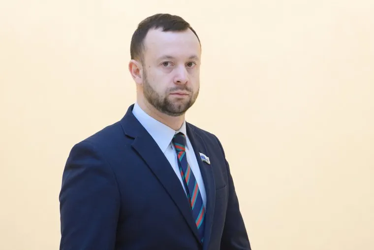 Внеочередное заседание законодательного собрания Свердловской области. Екатеринбург