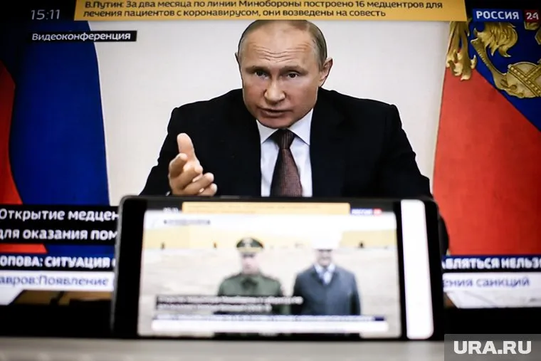 Владимир Путин выслушал доклады военных по видеосвязи