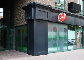 В Курганской области бизнесмены массово избавляются от сетевых объектов торговли