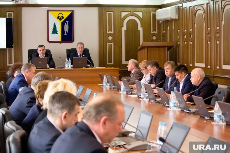 На депутатские кресла в Нижневартовске претендует больше сотни человек