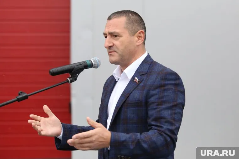 Александр Ильтяков попросил представителя КПРФ не попрекать Дениса Проценко связью с «Единой Россией»