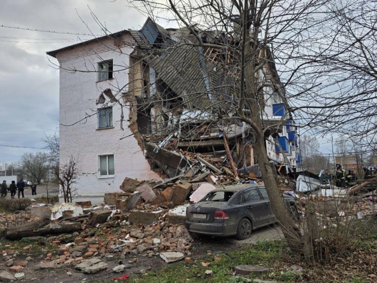 Из-за взрыва газа в Тульской области частично обрушился жилой дом: что известно к этому часу. Фото, видео