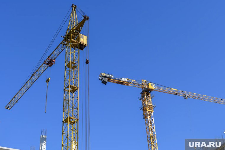 Власти ХМАО взяли под контроль ситуацию с проблемным застройщиком