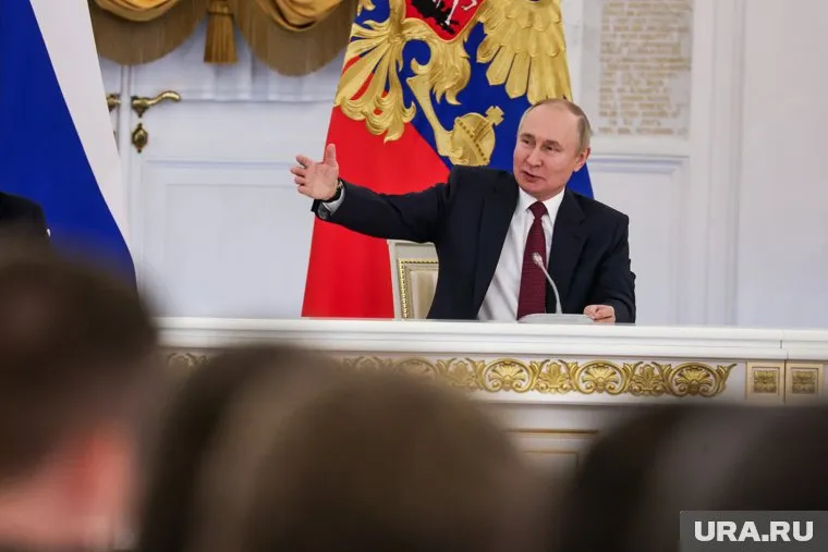 Президент РФ Владимир Путин указал губернаторам на новую модель управления