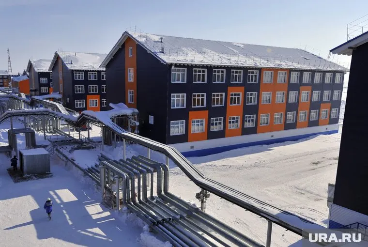 В шести общежитиях городка могут разместиться 900 вахтовиков (архивное фото)