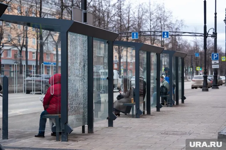 Ветхие остановки в Перми заменят