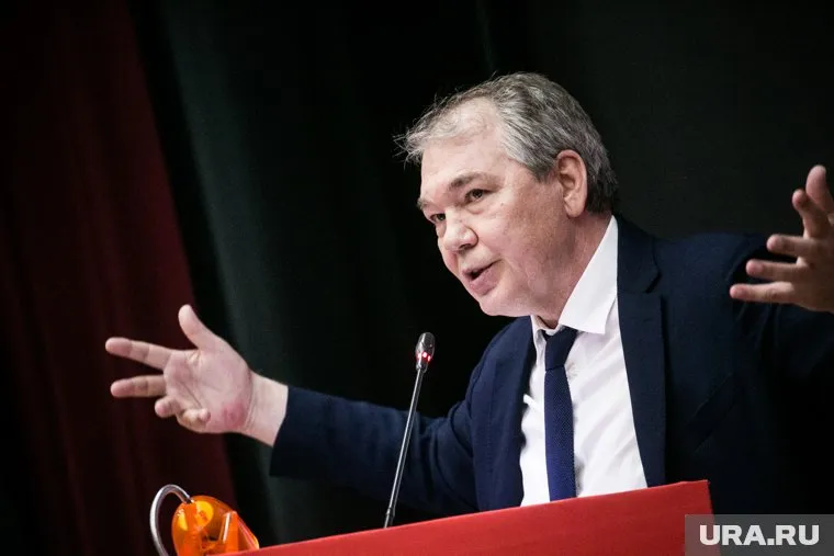 Депутат Калашников заявил, что только для Киргизии особого статуса быть не может