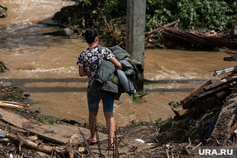 Большая вода пришла в поселки Прикамья (архивное фото)