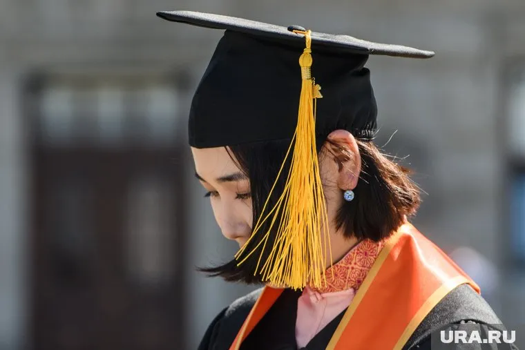 Выпускники будут получать дипломы об окончании вуза в непривычном формате