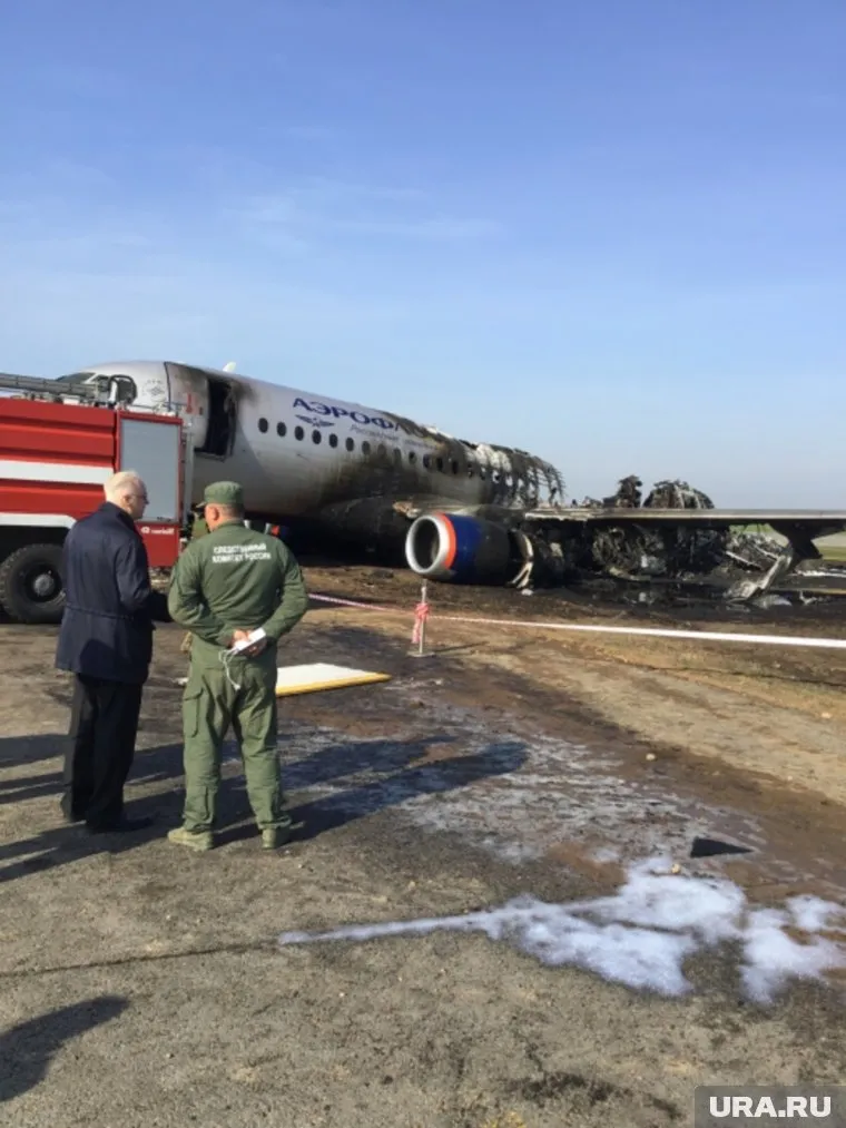 Александр Бастрыкин провел совещание на месте крушения SSJ 100