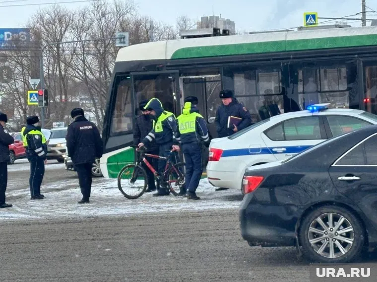 Один из пострадавших пересекал дорогу на велосипеде