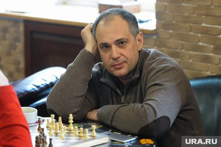 Дмитрий Довженко вошел в федеральный политсовет партии