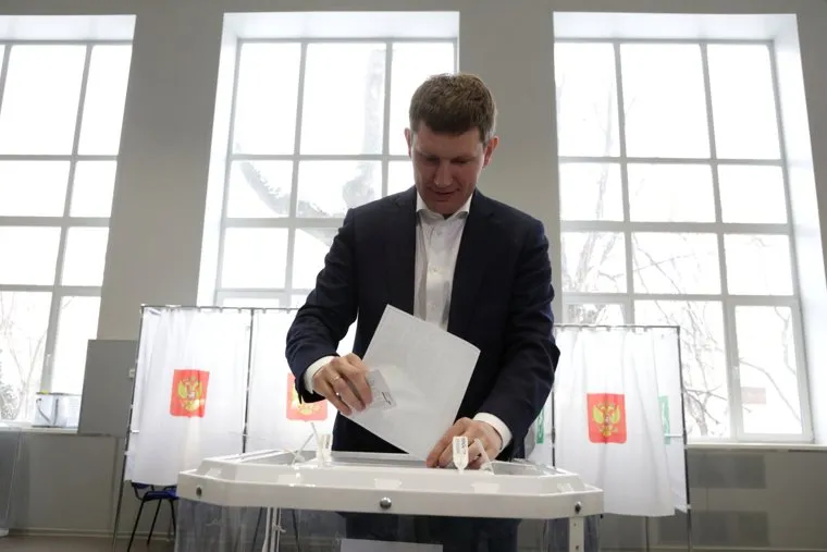 Выборы президента РФ в Перми, голосование, урна для голосования, решетников максим, выборы 2018