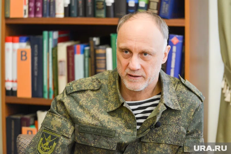 Олег Голиков решил поддержать инициативу вручения скульптур на федеральном уровне