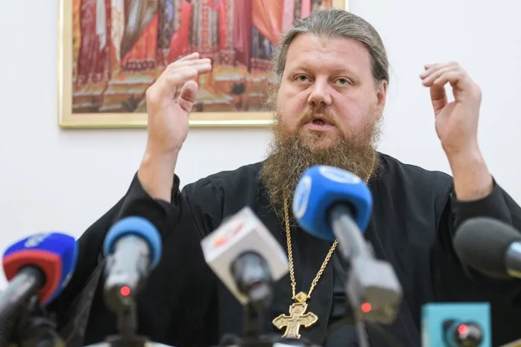 Брифинг Максима Миняйло на второй день протестов против строительства храма Св. Екатерины в сквере около драмтеатра. Екатеринбург