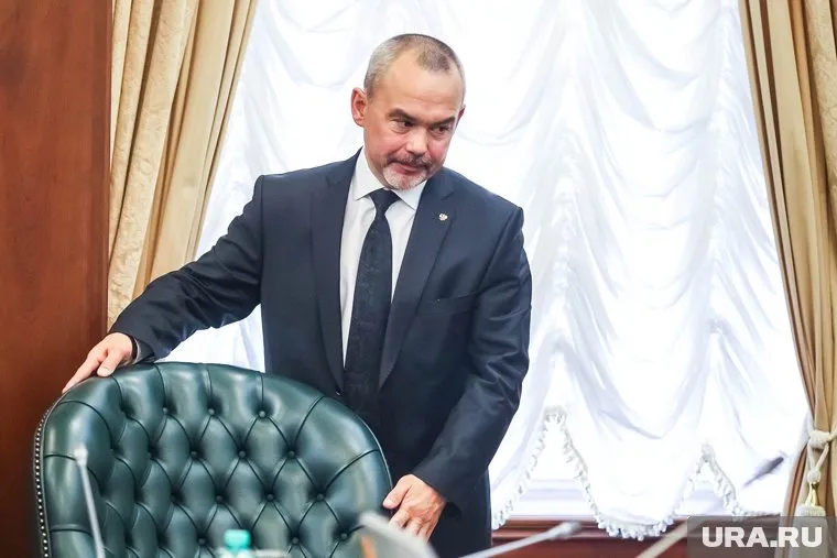 Александр Кинев может сменить кресло члена ЦИК на пост судьи