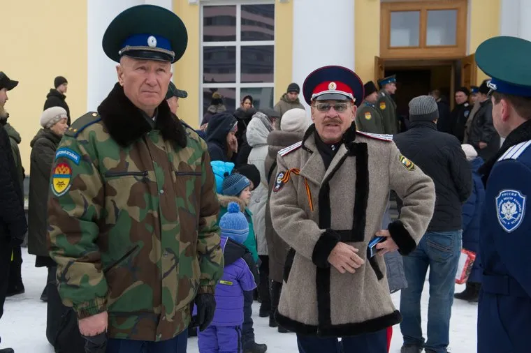 Крестный ход и митинг на Площади Труда по случаю 4 ноября. Екатеринбург, романов владимир